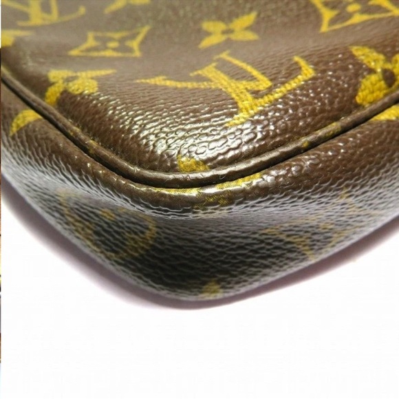 Louis Vuitton crossbody Pochette - Picture 7 of 9